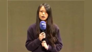 富二代帅哥KTV豪华包厢约女神级性感拜金美女一起K歌