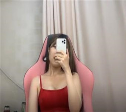 女主播的制服诱惑2(1)004334-013710 mp4