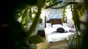 [森林房偷拍] 叫我森林之王~不愧是年轻人体力真好~轻松把女友抱着浪操~