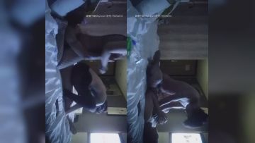 川导莞式双飞约了两个大姐一起玩，换上连体网袜情趣装口交骑乘后入，两个换着搞非常刺激