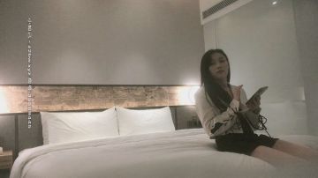 极品女神来袭 怒上收益榜 激情热吻 黑丝衬托白皙肌肤 美人裸体横陈