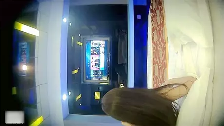 外表斯文漂亮的女神级长发美女背着男友和公司领导酒...