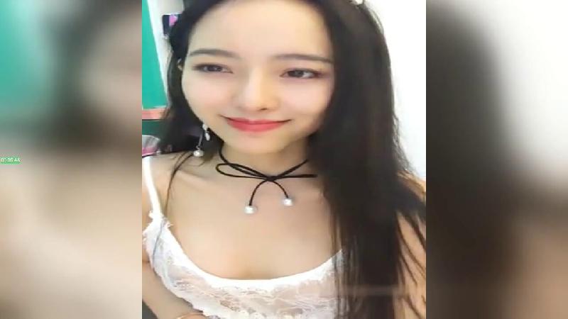 FC2-1882302 1本のおまけ动画ありプロのピアニストを志し奨学金で音大に通う现役JDは生活の为に前进リップにアナル舐め-生ハメ中出しも受け入れる※超贵重※【复元】削除アカウント动画File.0021