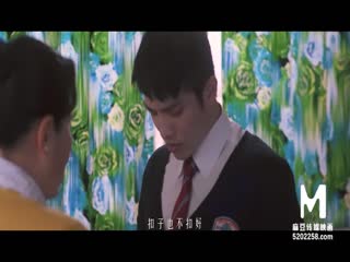 女优