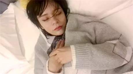 被灌醉后惨遭作者无套激射用打火机塞逼