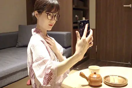 FC2-1561487FC2-1561487 夏日回忆：温泉约会！！在私人温泉里尽情吮吸粉色乳头换